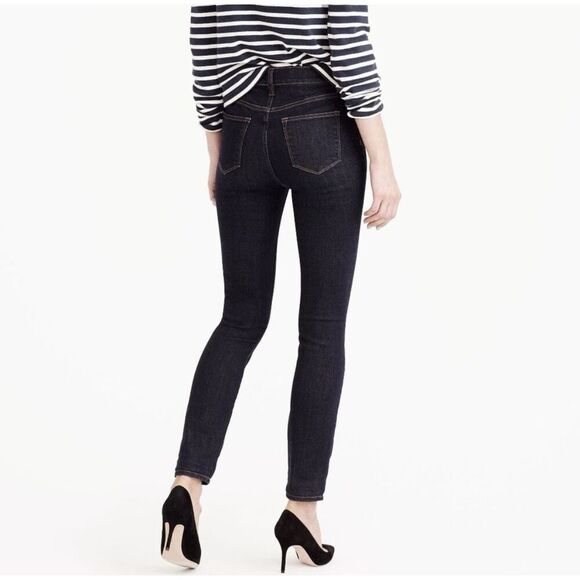 ✨J.CREW High Rise Skinny Sz 27 Jeans Dark wash✨ - Picture 2 of 8